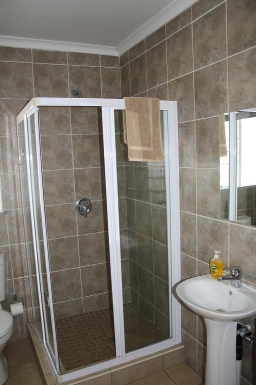 African Eagle Apartments Witfield Luaran gambar